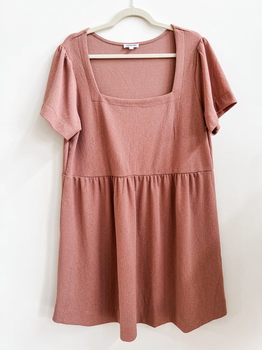 Reitman’s Square Collar Short Sleeve Tiered Dress (XXL)