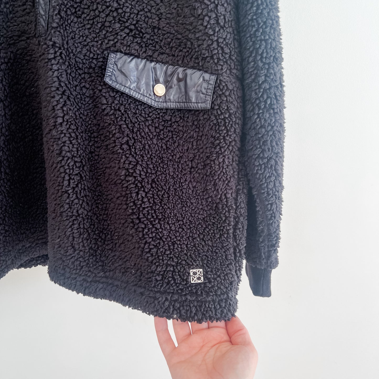 Calvin Klein Sherpa Pull Over Sweater (M)